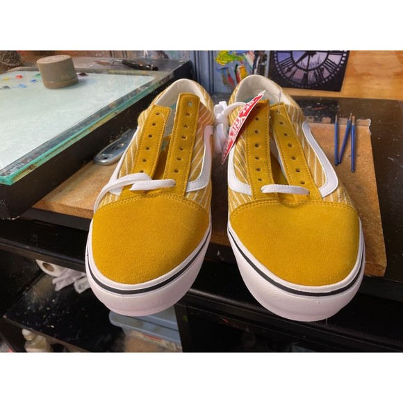 Vans Comfycush Old Skool Stripe Golden Glow White Size US 13 Men New VN0A5DYC9KX